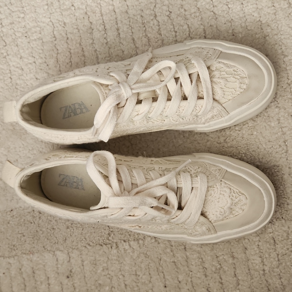 ZARA Sneakers